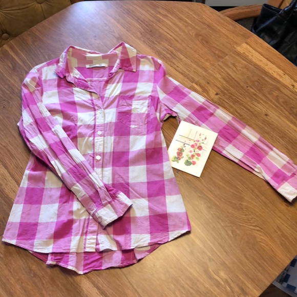 Old Navy Tops - Buffalo check lightweight cotton button up